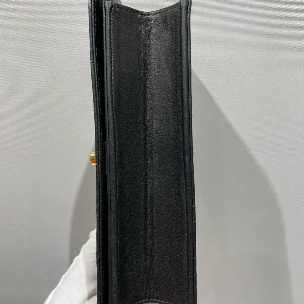 CHANEL Vintage Full Flap WOC Gold Hardware Black Lamp Leather - Picture 6 of 16